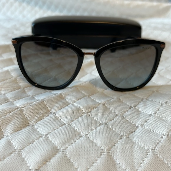 Ralph Lauren Sunglasses - Picture 2 of 4